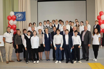    В школе Оренбургского района открыт первый в России класс Русского географического общества Марина Шарт