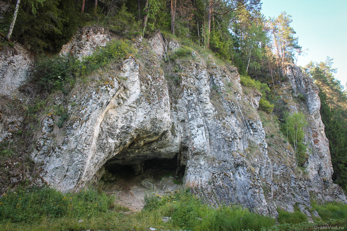 Арский камень пещера