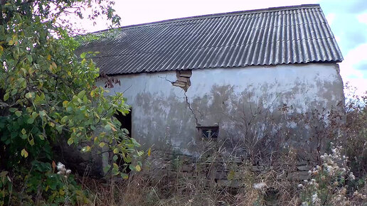 Заброшенный деревенский дом. Что было в сундуке МИР ПРОШЛОГО