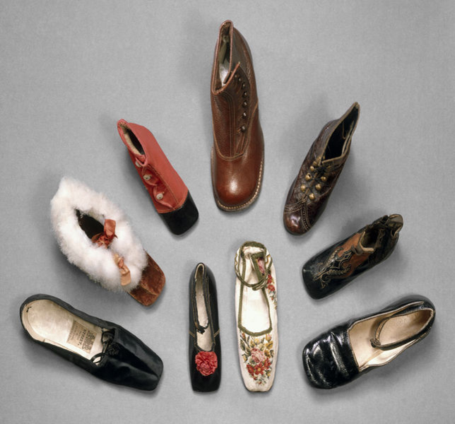 Детская обувь XIX века из коллекции Музея Виктории и Альберта (Лондон) 