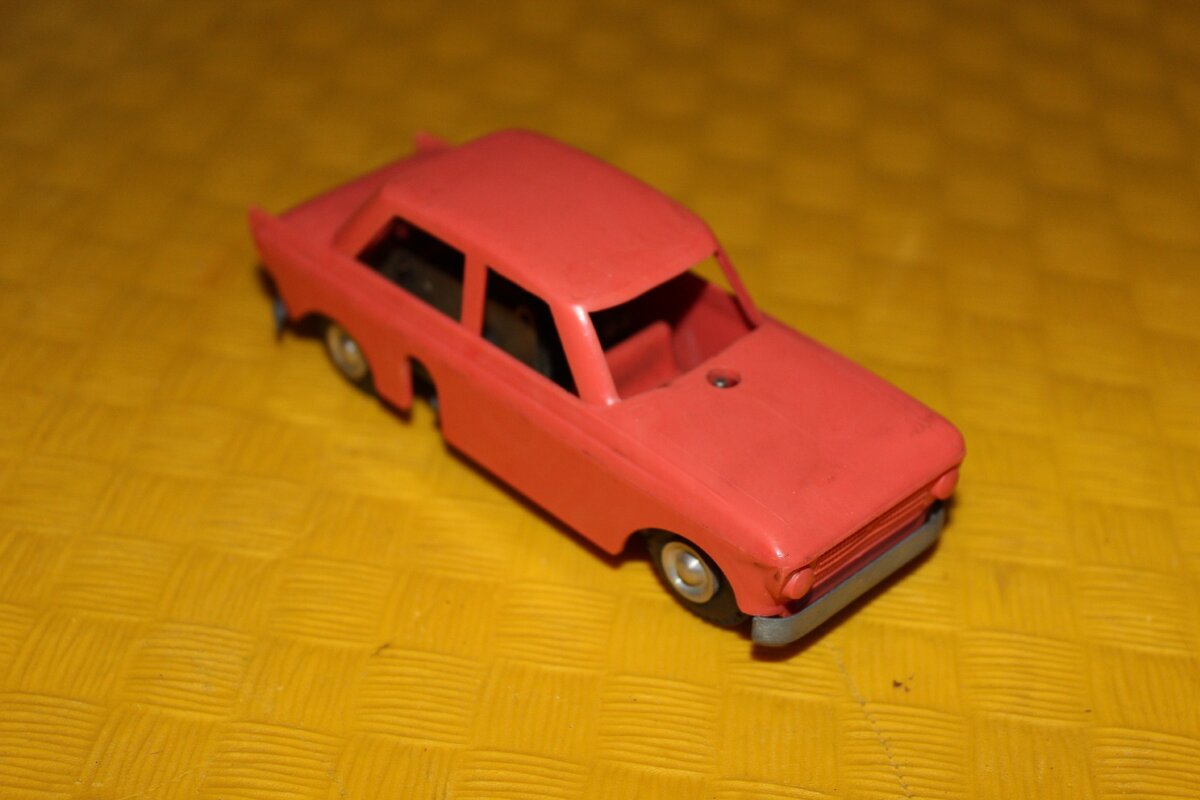 Игрушка советских времен. Фото из личного архива автора.