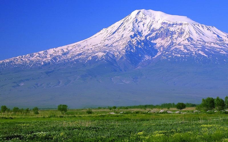 Гора Агры-даг, она же Арарат, где был найден загадочный объект, похожий на корабль.