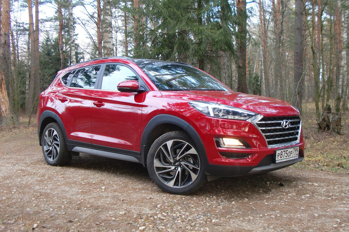 Hyundai Tucson 2.0 CRDi в комплектации High-Tech Plus