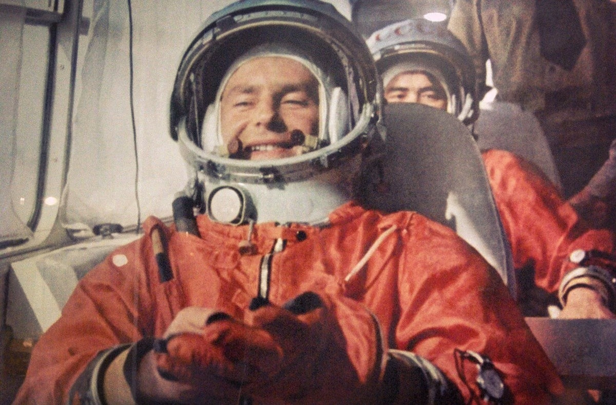 Первый полет человека в космос на корабле. Титов космонавт Восток 2.