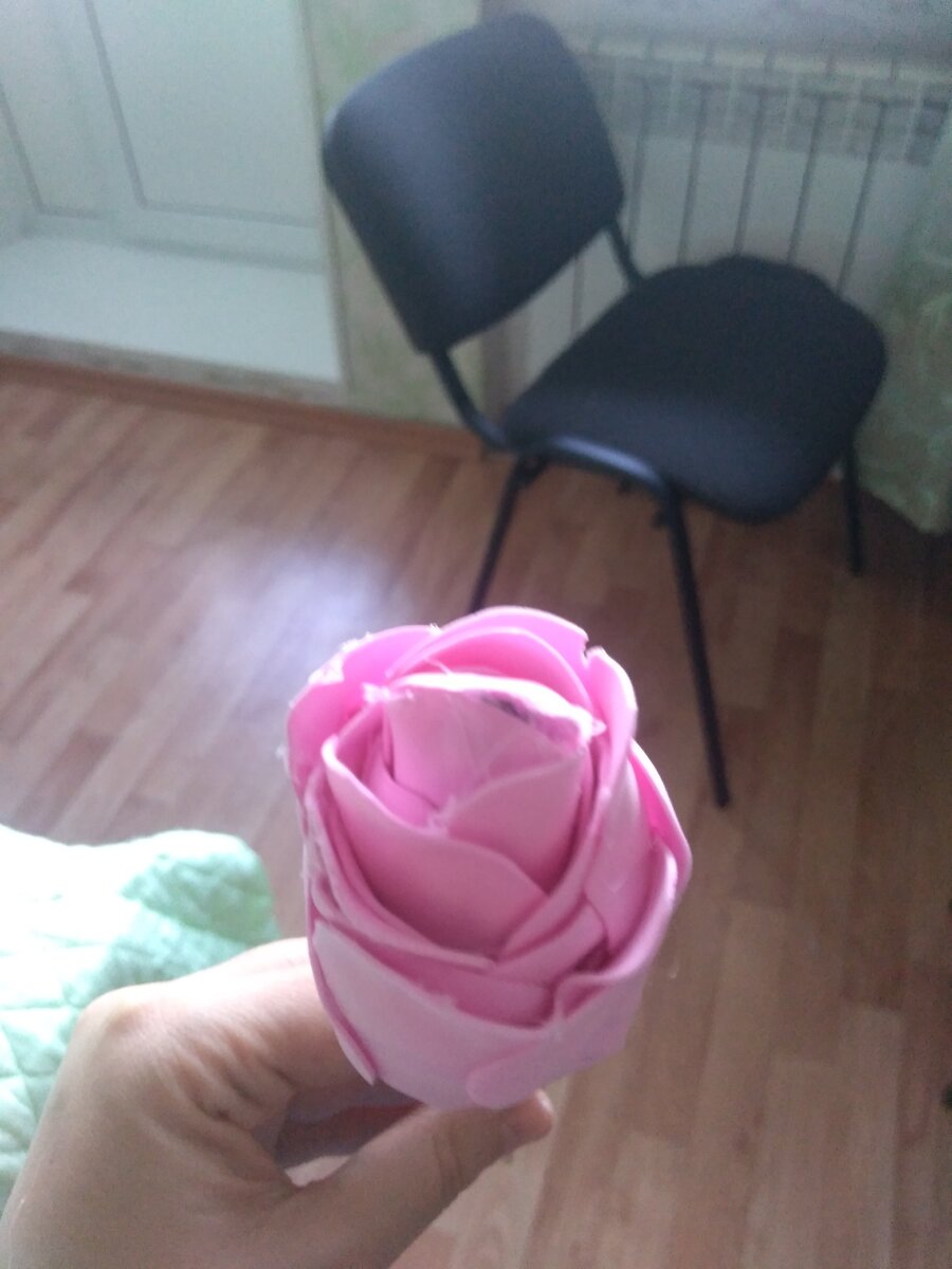 Роза из фоамирана 