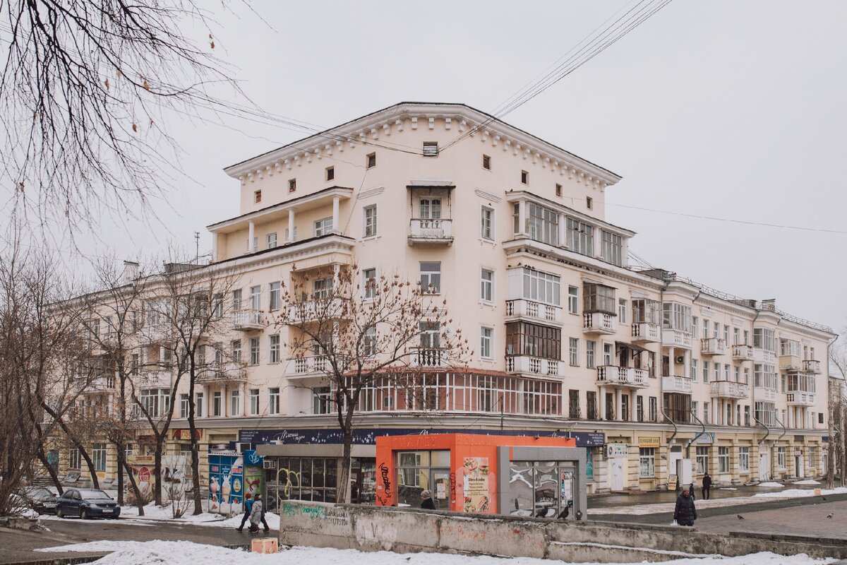 Увидеть Уралмаш и стать счастливым: прогулка с театральным режиссером Таней  Павловой | Журнал N1.RU | Дзен