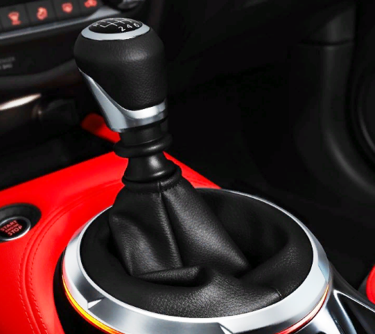  6-ступенчатая механическая коробка, изображения с сайта https://www.nissan.de