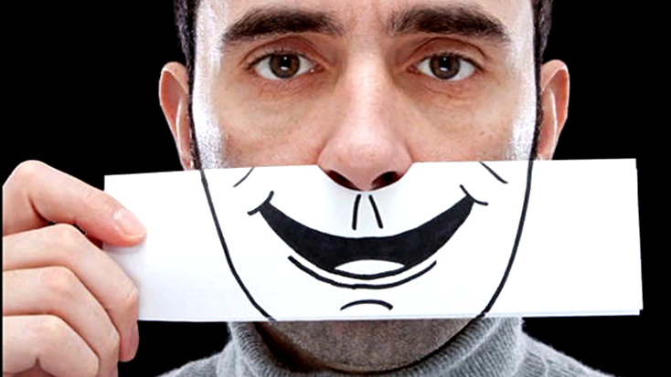 Оптимизм насильно. Фото из свободных источников интернета