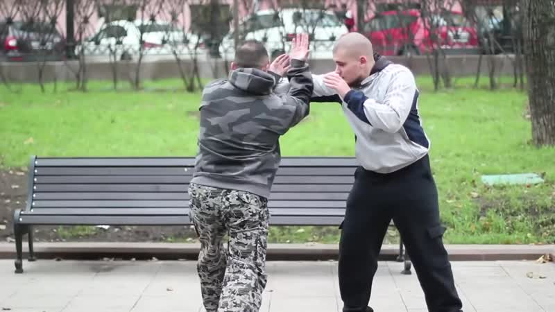 Защита от ударов в голову и лицо.                                                       Источник: Яндекс Картинки.