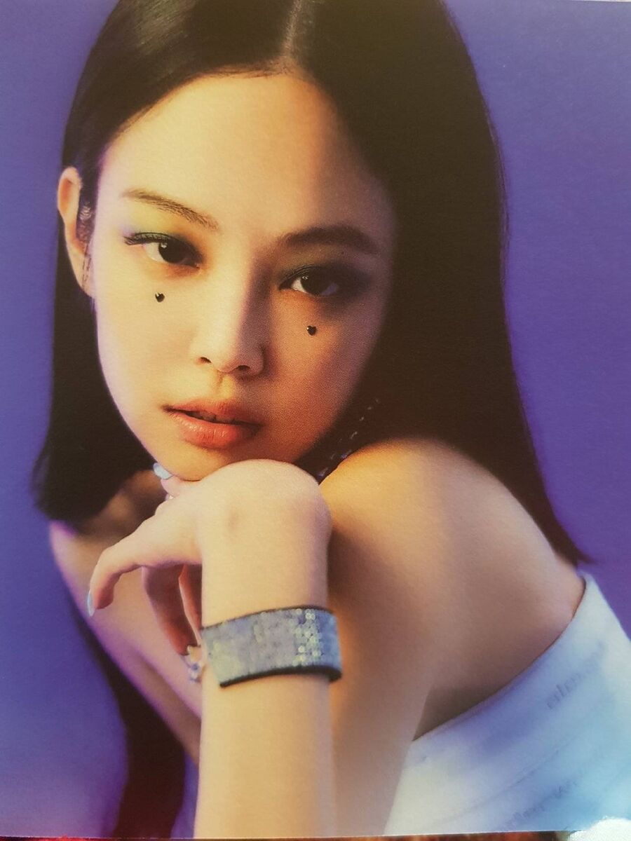 inst: instagram.com/jennierubyjane