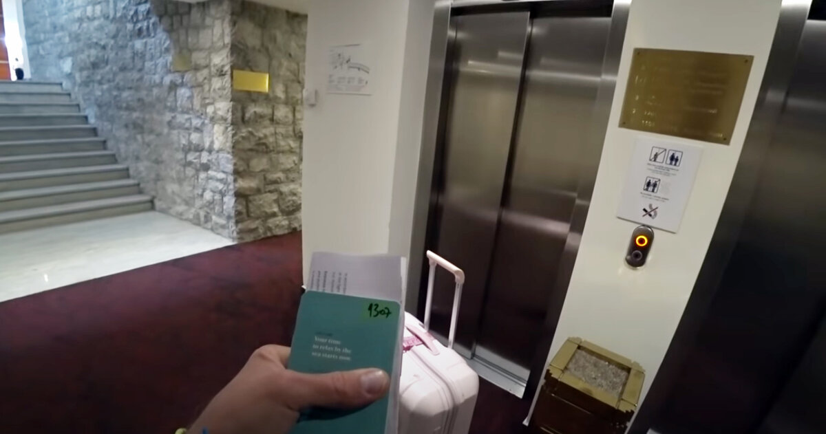 Лифт к номер в отеле 