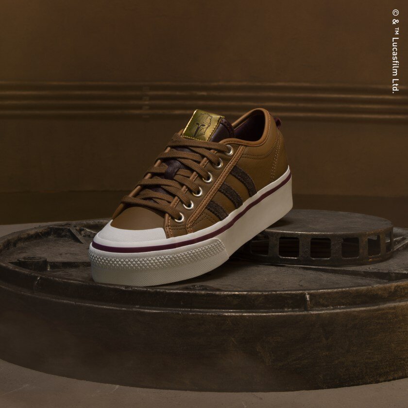      Лучшие сникерсы и кроссовки в стиле Star Wars         Источник :  adidas.com