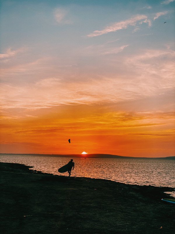 Закаты настоящие морские, о которых на небе говорят :)