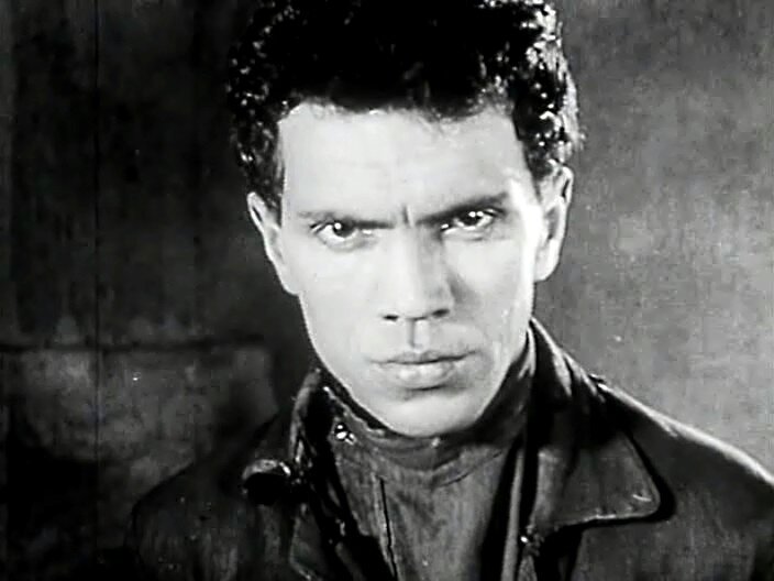 Кадр из фильма «Мать»