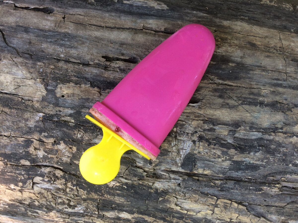 У меня вот такие формочки, подставка в кадр не вошла.