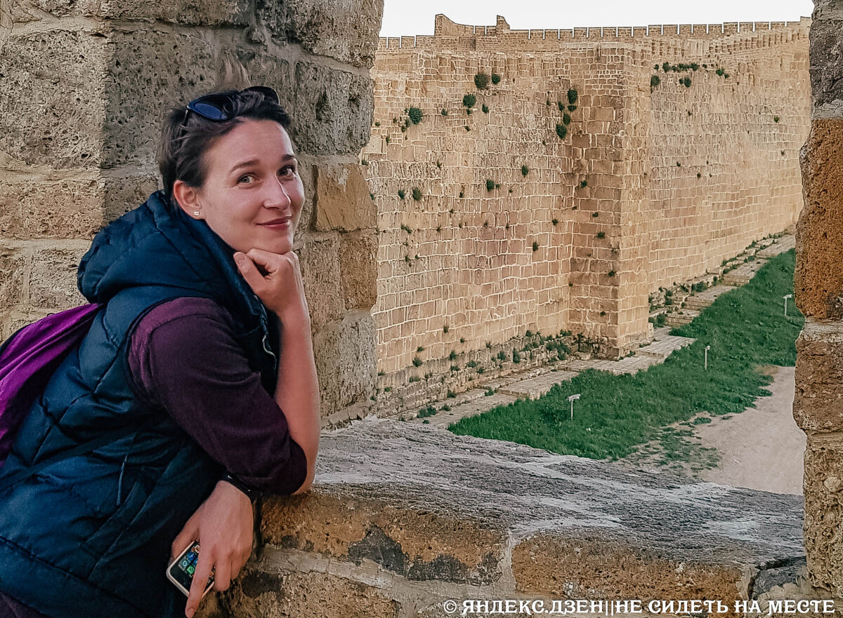 Всем привет, меня зовут Александра. Я люблю путешествовать и делиться впечатлениями!