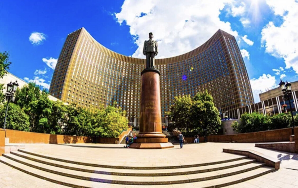 https://www.hotelcosmos.ru/