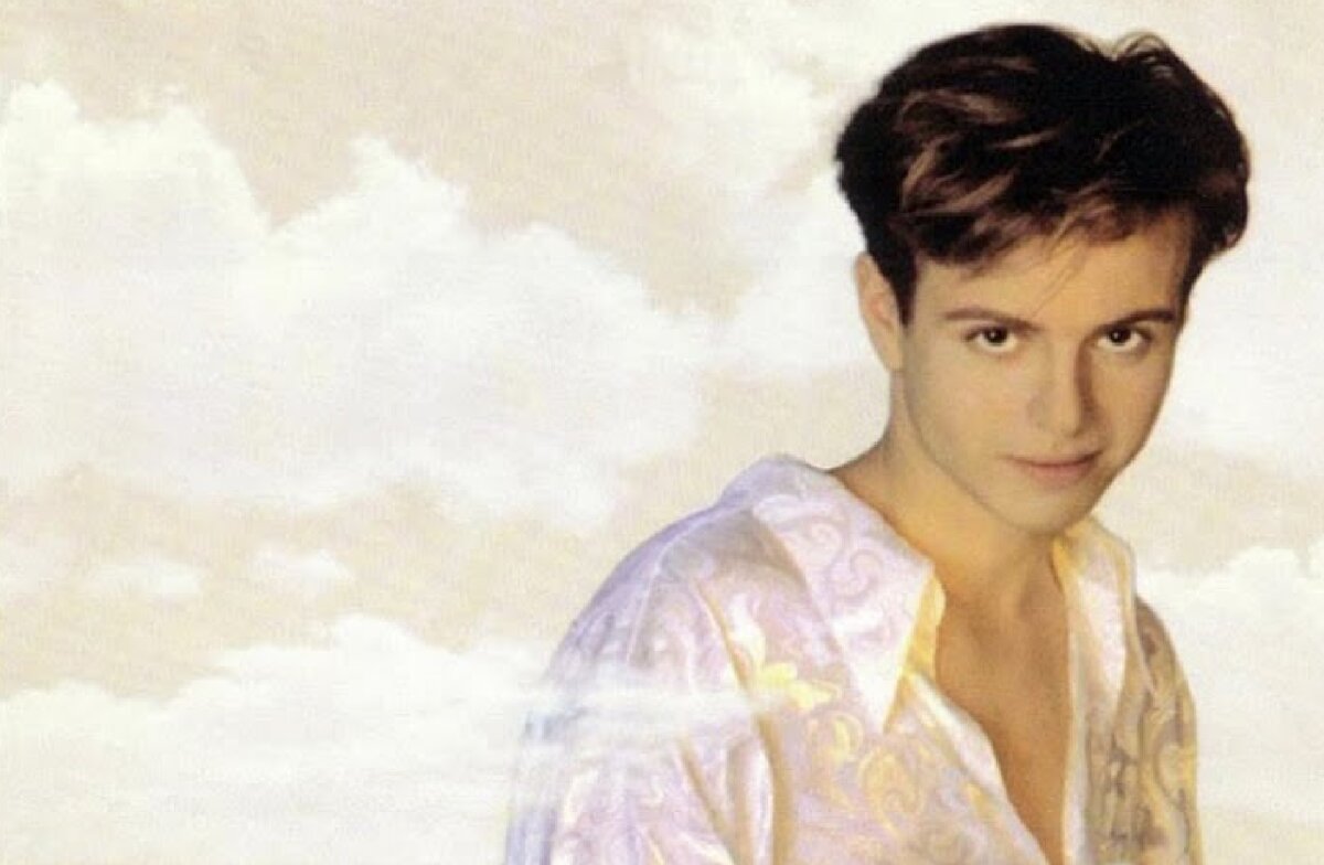 Андрей Губин, фото на обложке альбома "Мальчик-бродяга", 1994. 