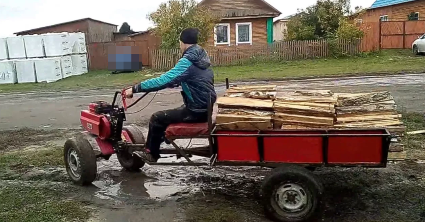 Нужны ли водительские права для управления мотокультиватором? | АиФ Омск