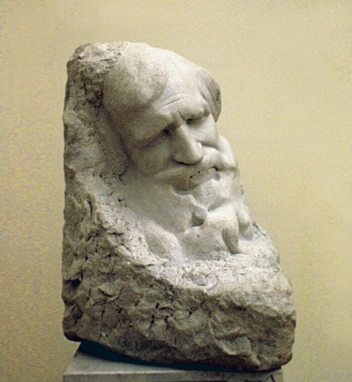  "Мыслитель"фото из свободного источника