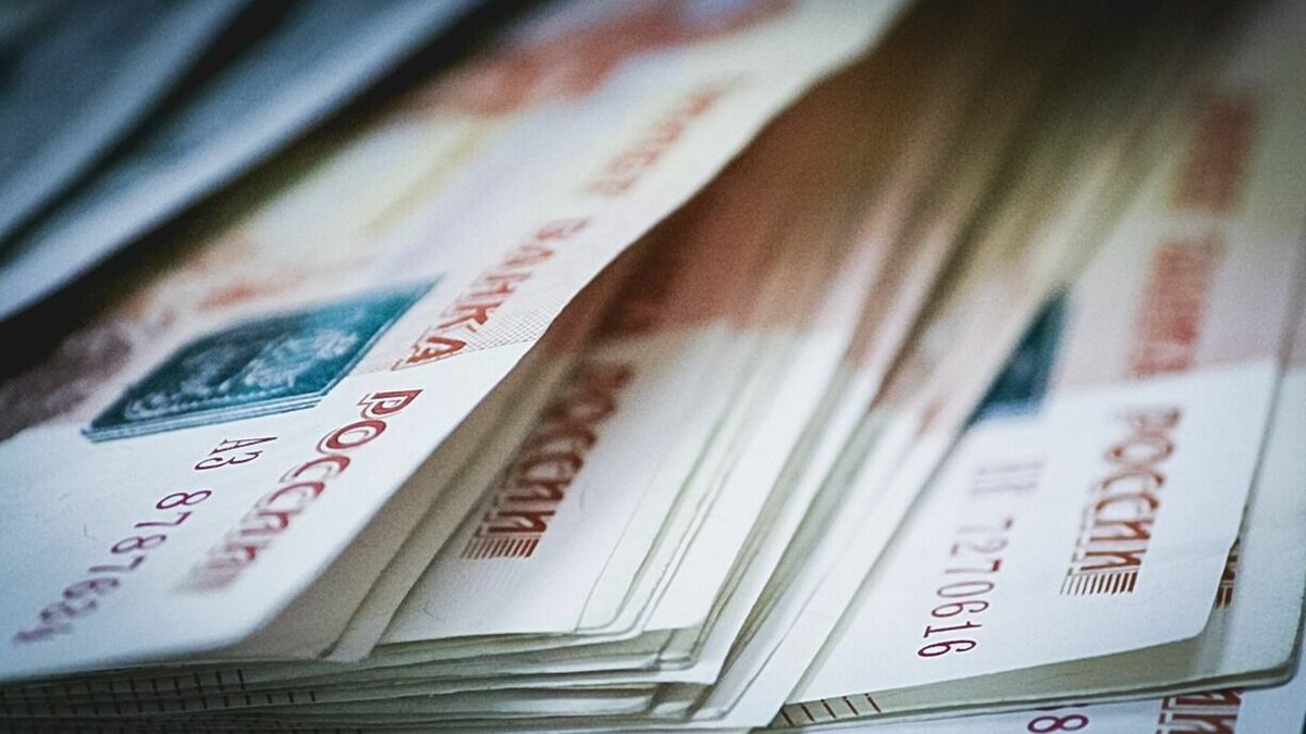     После долгого снижения ставок по депозитам на рынке начался новый виток роста доходности. Некоторые банки уже повысили ставки до 8% годовых и выше.