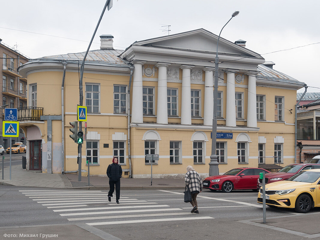 Дом Филиппова. Ноябрь 2022 года. Фото автора.