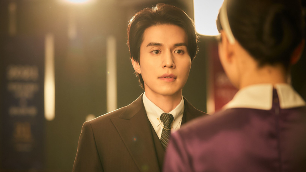 ли дон ук счастливого нового года. ли дон ук рождественская фотосессия. ли дон ук 2022. счастливого нового года дорама ли дон ук. счастливого нового года фильм корея.