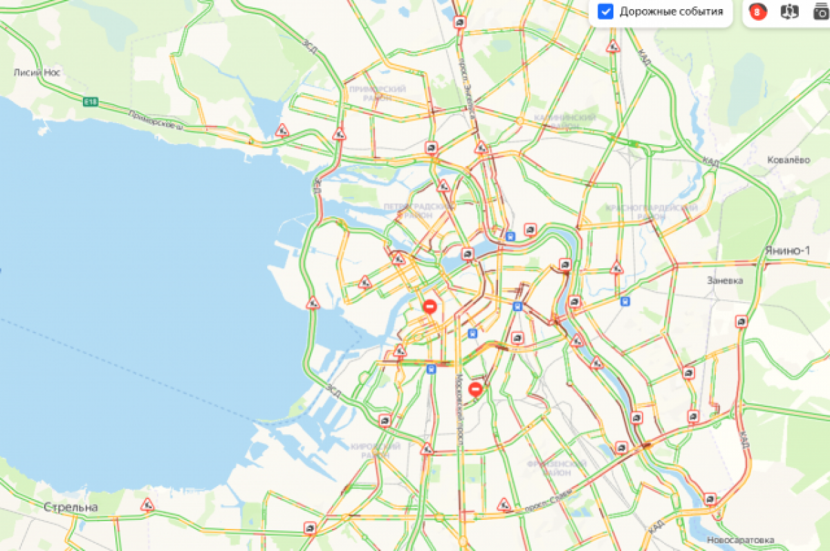    Петербург который день подряд стоит вечером в 8-балльных пробках
