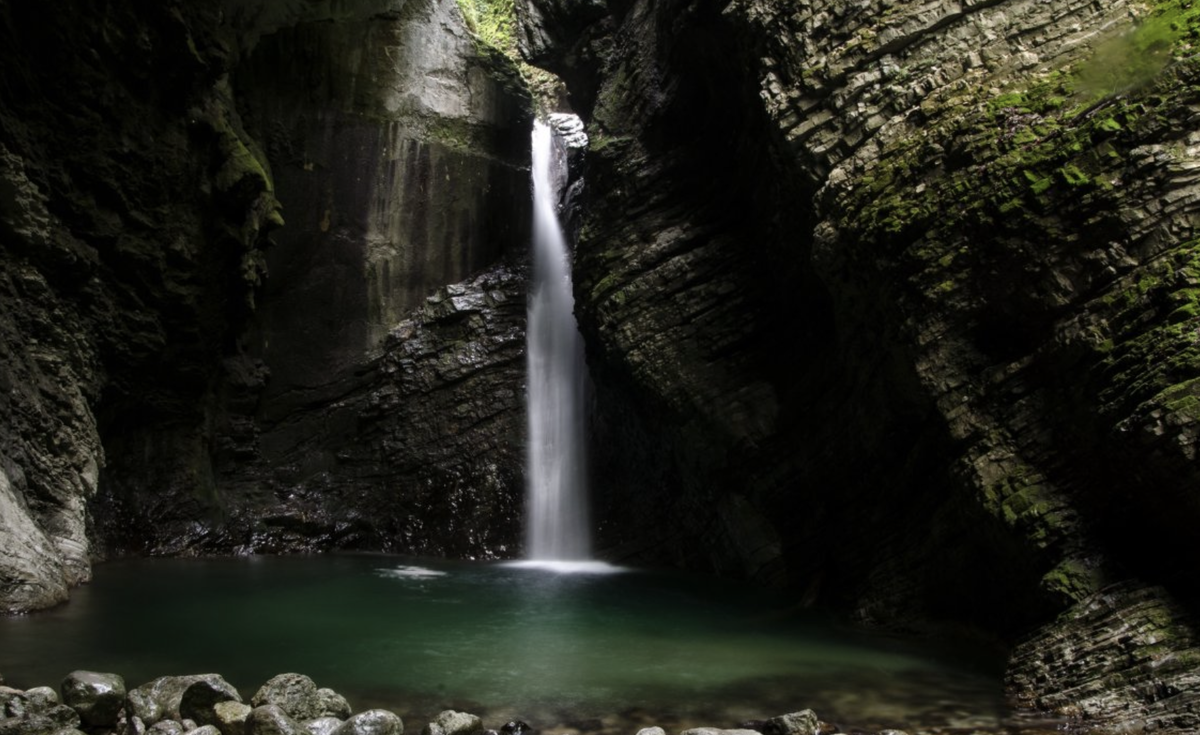 Водопад пасть дракона сочи фото