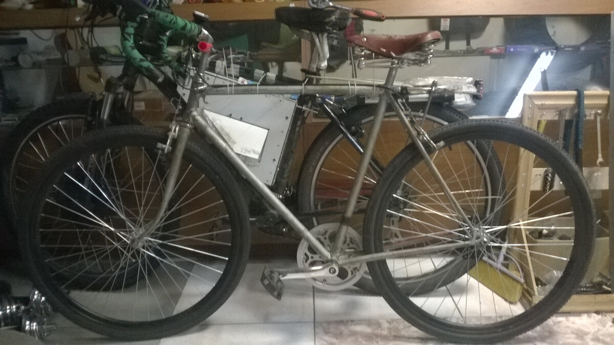 Рама и вилка Старт-шоссе. Запчасти от Спутника. Точнее, всё из Китая, кроме тормозов.