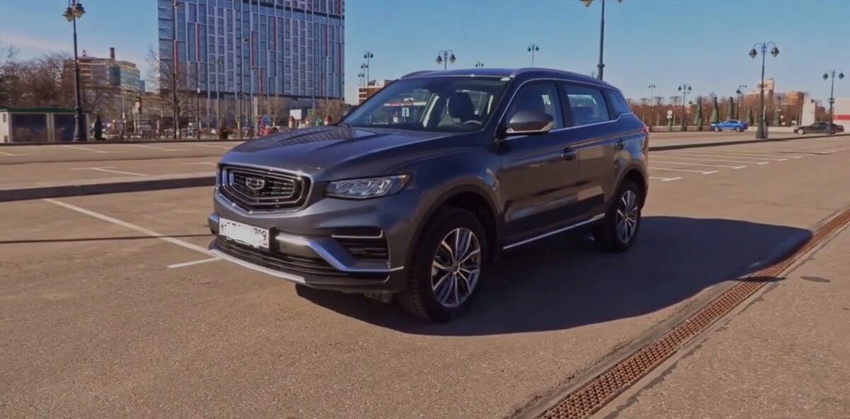 Китайский автомобиль.