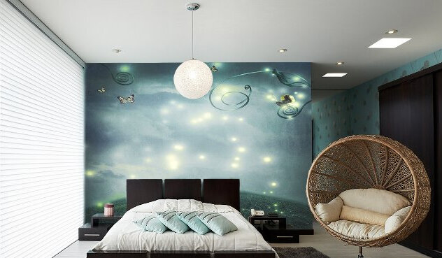 Стена под натяжные потолки не требует особой подготовки – достаточно смонтировать каркас и натянуть полотно. 