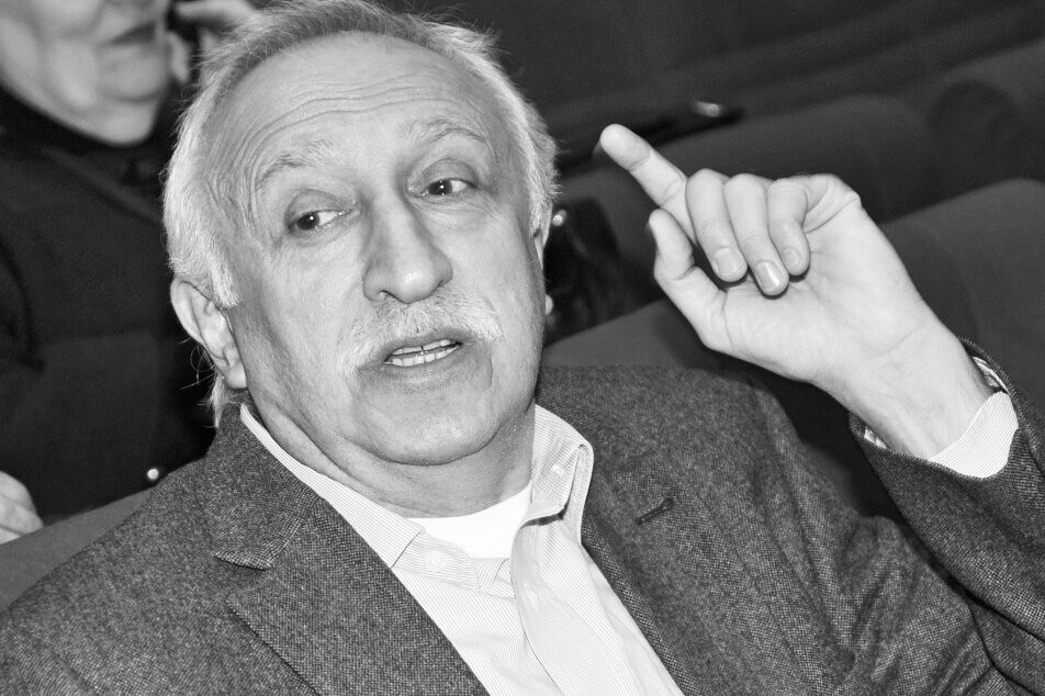     Умер от онкологии режиссер фильма «Маленький гигант большого секса» Николай Досталь