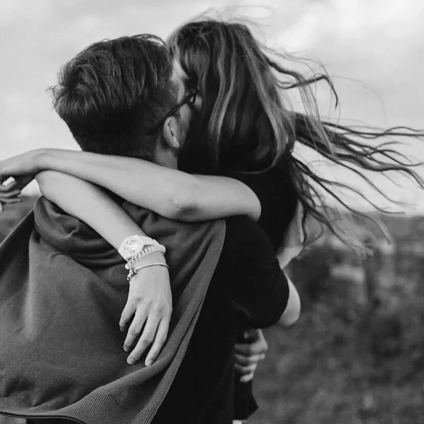 ты-ты пахнешь мятой в футболочке. футболочки помятой ты пахнешь. дипинс ты пахнешь мятой. футболка с надписью когда мне грустно я колдую. футболочки помятой ты пахнешь.