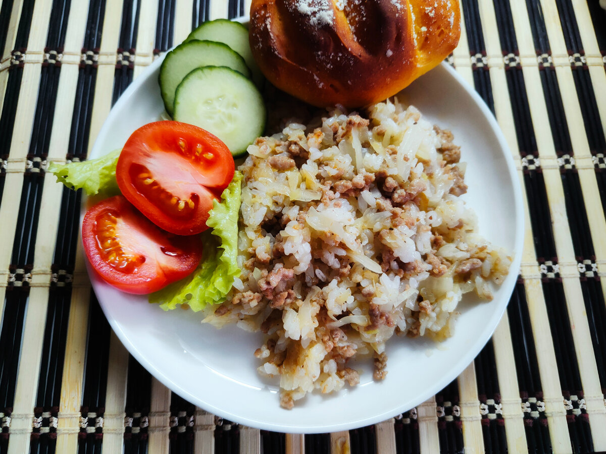 Когда хочется голубцов, но не хочется заморачиваться 😁 В нашей семье это блюдо очень любят 🥰, намного больше, чем традиционные голубцы 😋