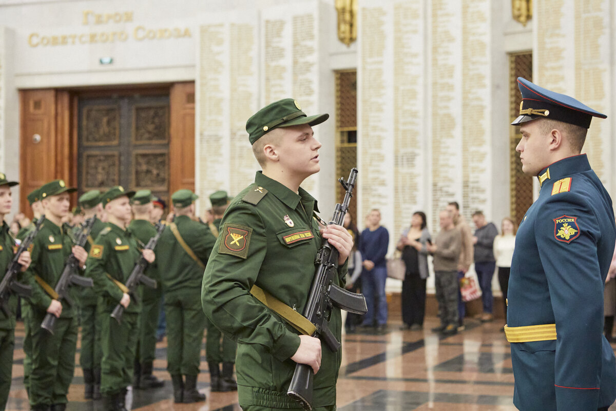 1200 солдат это полк