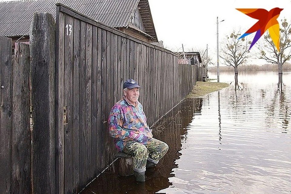     В некоторых районах в Беларуси реки уже вышли из берегов, а подворья затоплены. Фото: архив «КП»