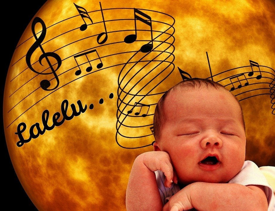 https://pixabay.com/ru/photos/baby-сон-луна-детская-песня-милый-2087299/