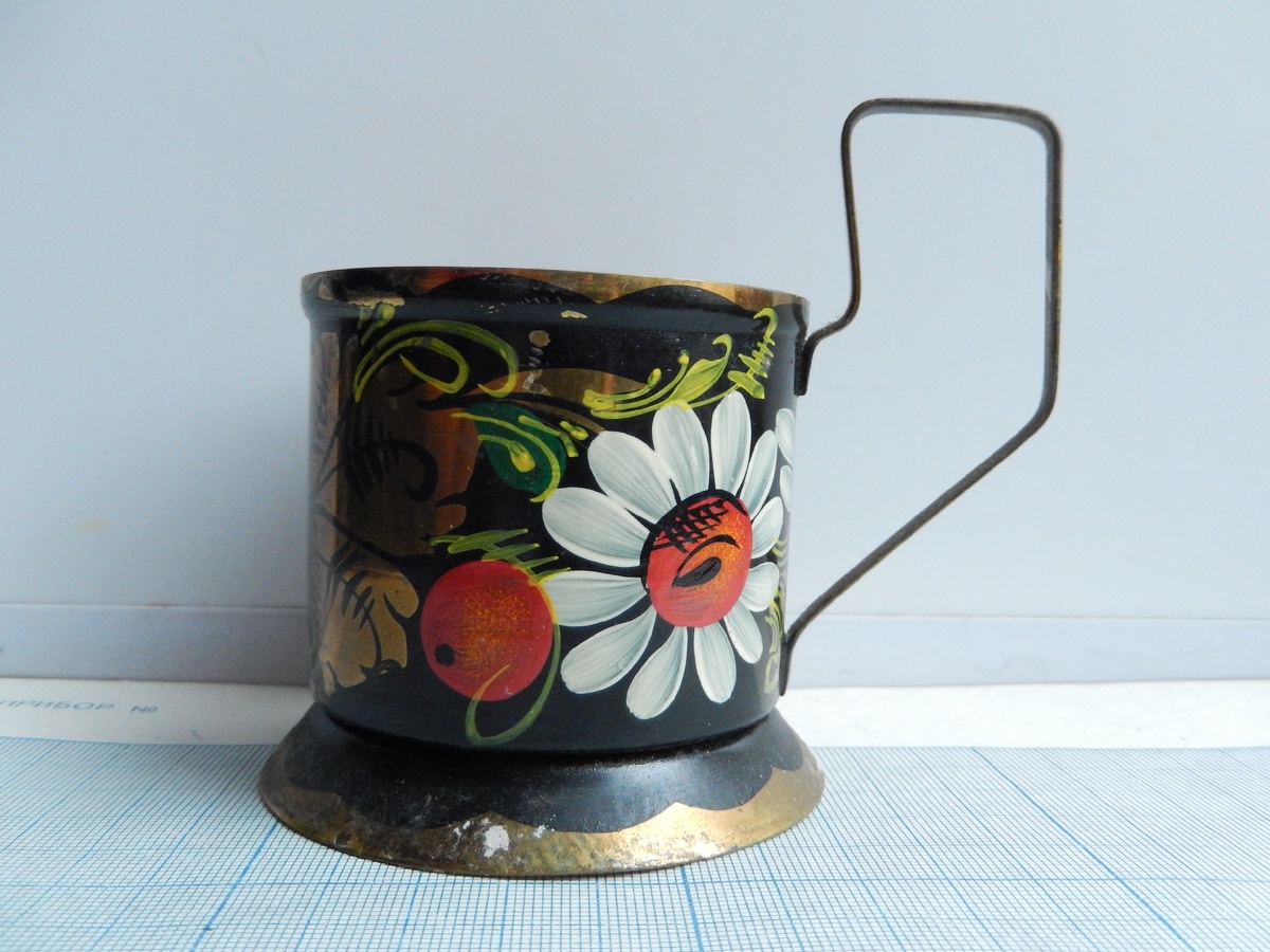 Листайте вправо 