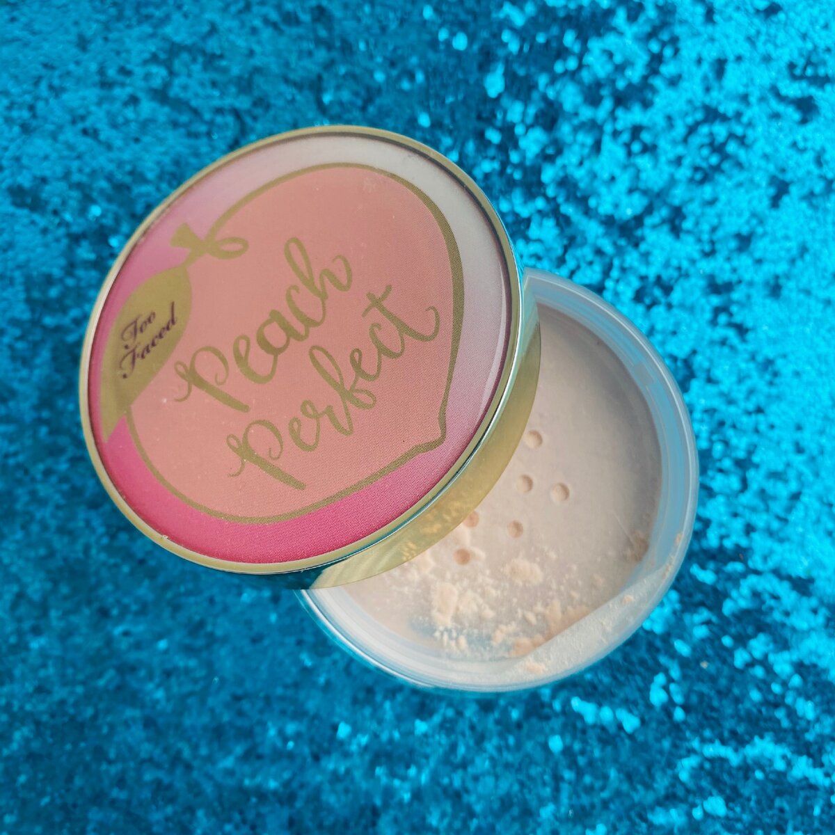 Too faced пудра