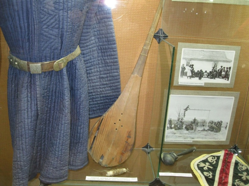 Фото авторское (1 ноября 2013г.) из экспозиции "Зал этнографии, кочевые народы, туркмены" Ставропольский государственный музей-заповедник имени Г.Н.Прозрителева и Г.К.Праве