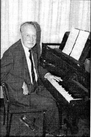 При активном участии и художественном руководстве Станислава Станкевича в Ульяновске была создана Ульяновская государственная филармония.