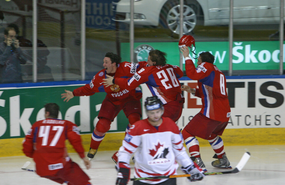 Russian final. ЧМ 2008 Россия Канада финал. Канада Россия 2008 финал Квебек. Хоккей 2008 финал Россия Канада.