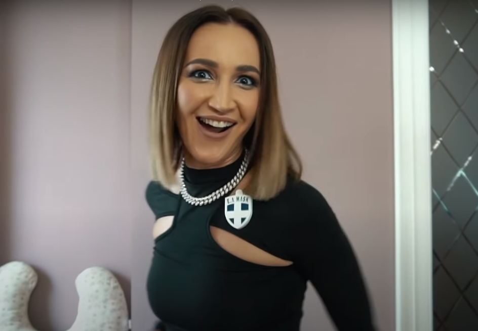 Ольга Бузова Live блогер