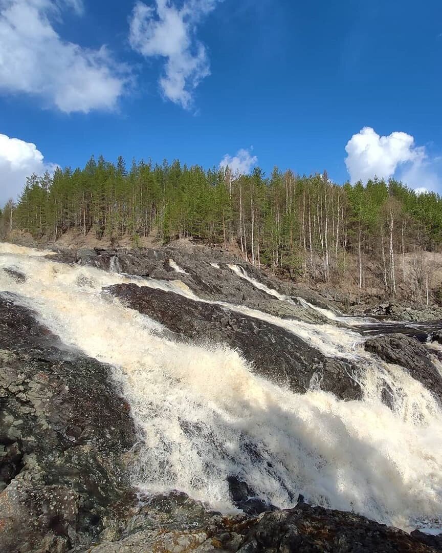 Гирвас посёлок Церковь