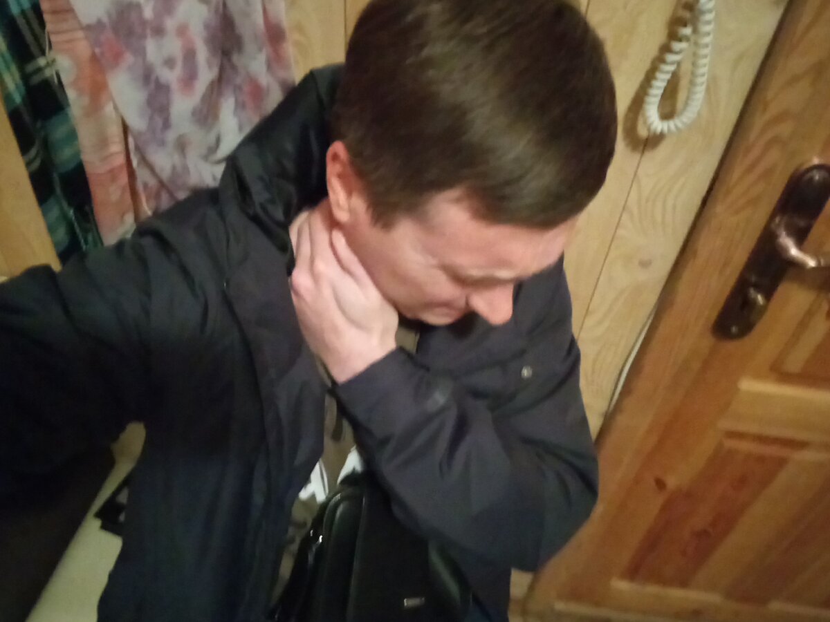 Резкая боль в шеи при повороте, не давала мне покоя в течении нескольких дней 