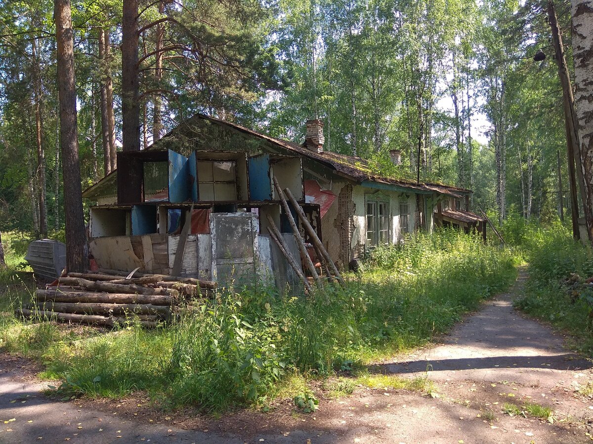 Деревянные корпуса быстро приходят в негодность