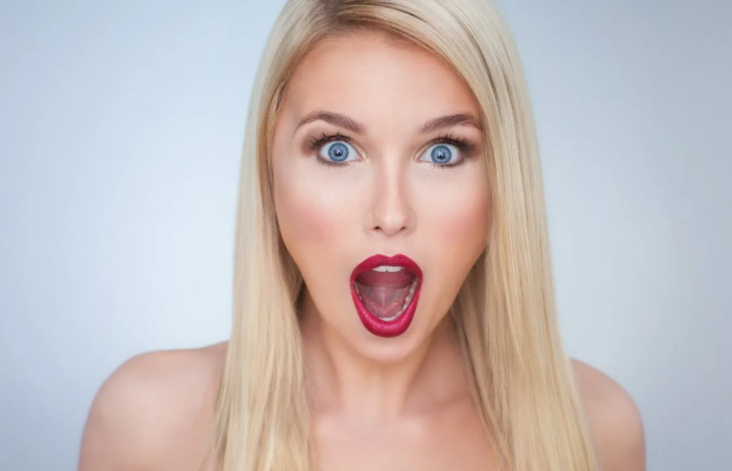 если текст не загружается, нужно немного подождать (это нормально)