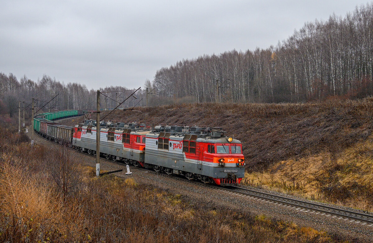 Электровоз ВЛ80С работающий по СМЕ (система многих единиц)