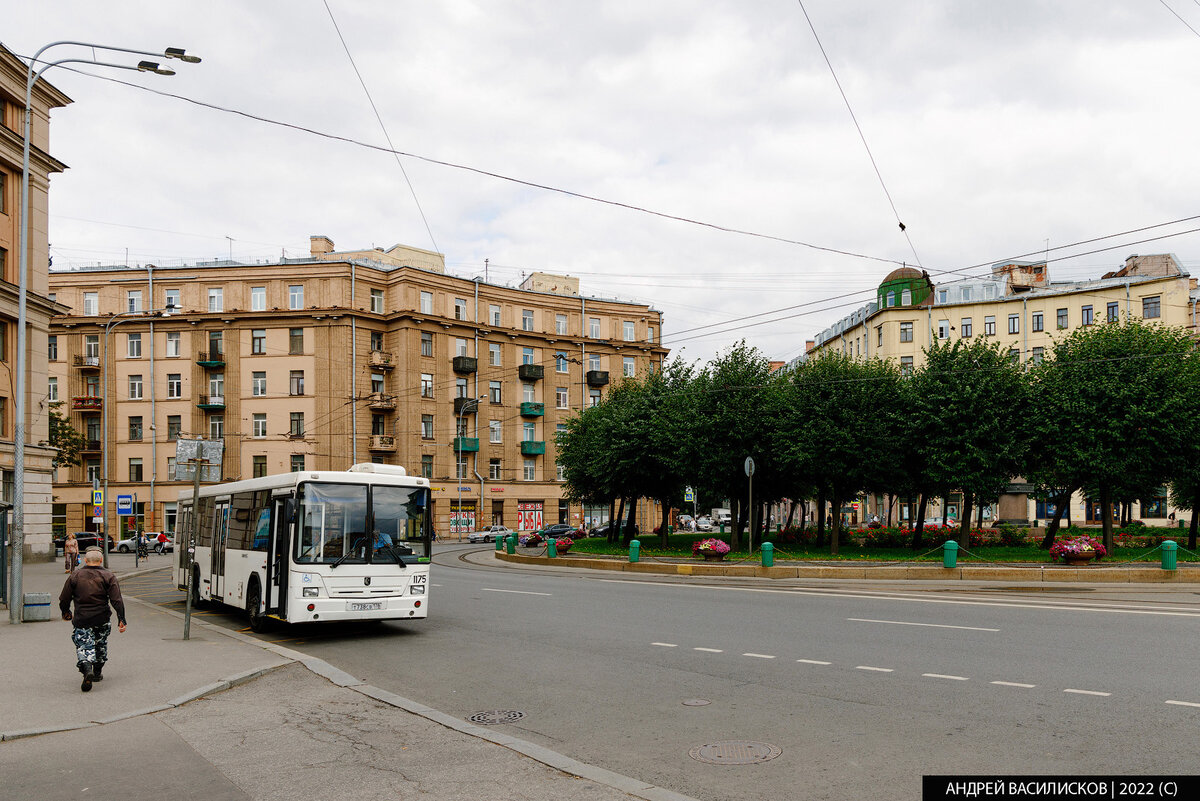 Было и стало: 8 фотографий района рядом с метро 